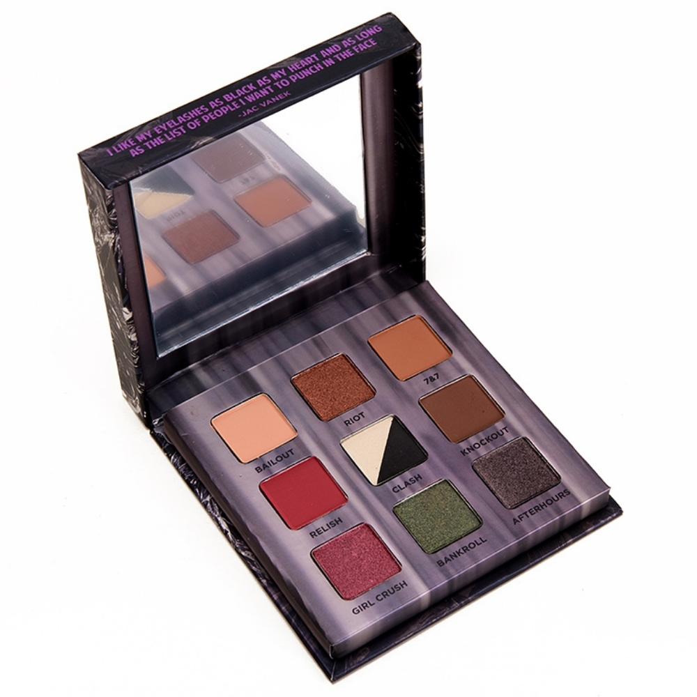 Urban Decay Troublemaker Eyeshadow Palette